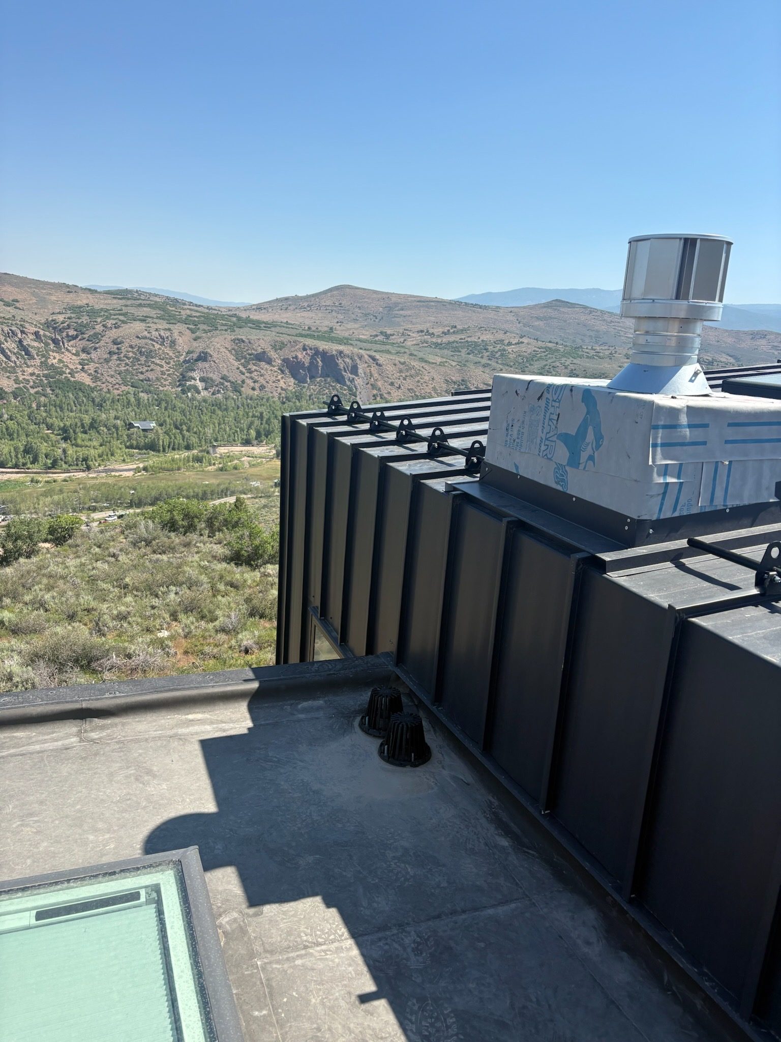 Standing seam metal roof